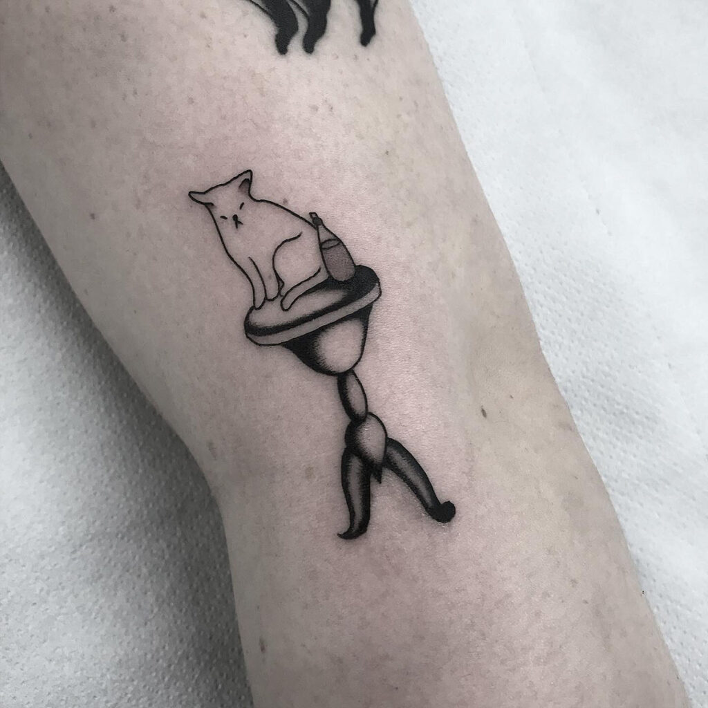 tattoo gatto blackwork