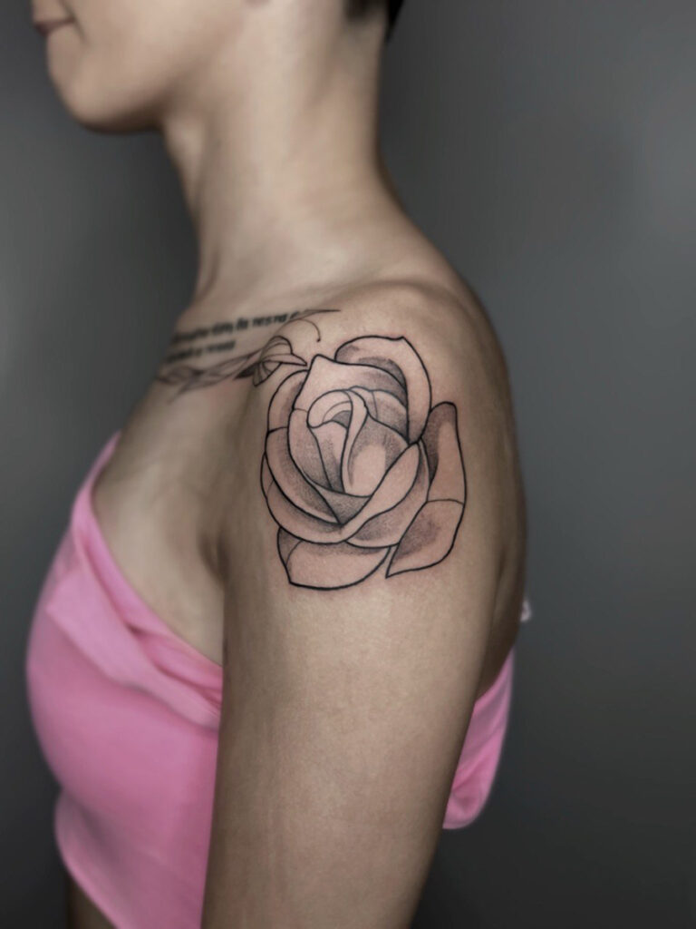 tattoo sketch rosa