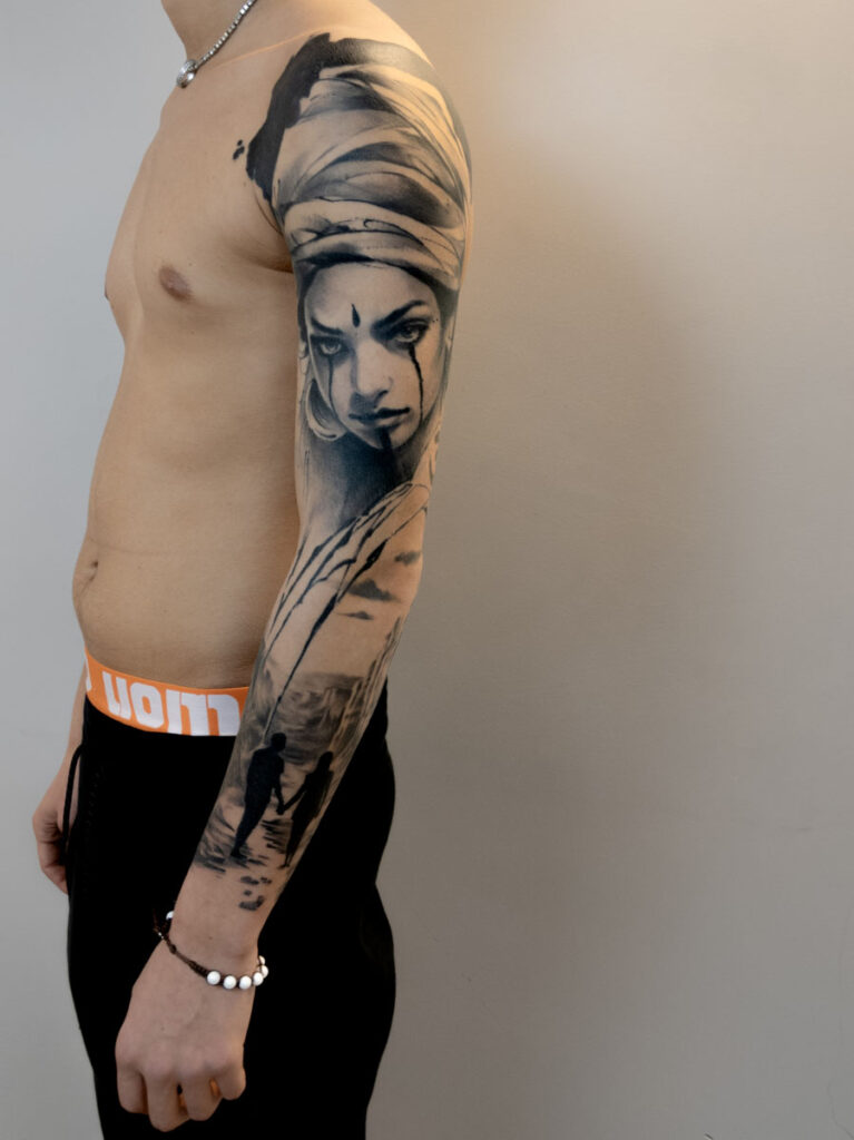 tattoo viso uomo