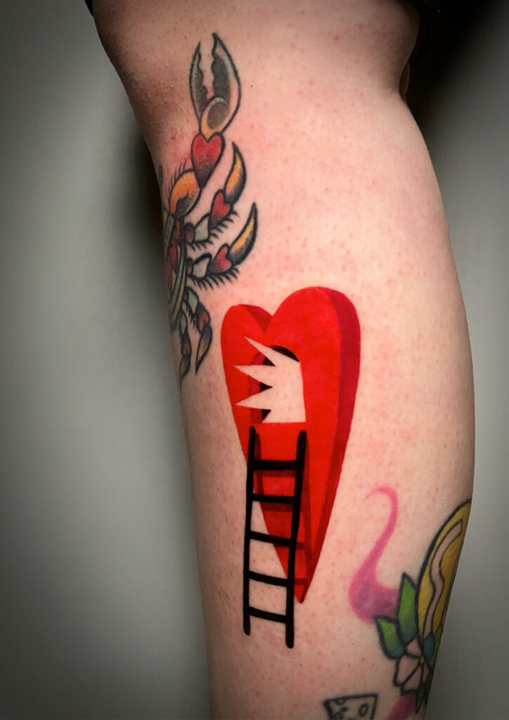 colored tattoo cuore