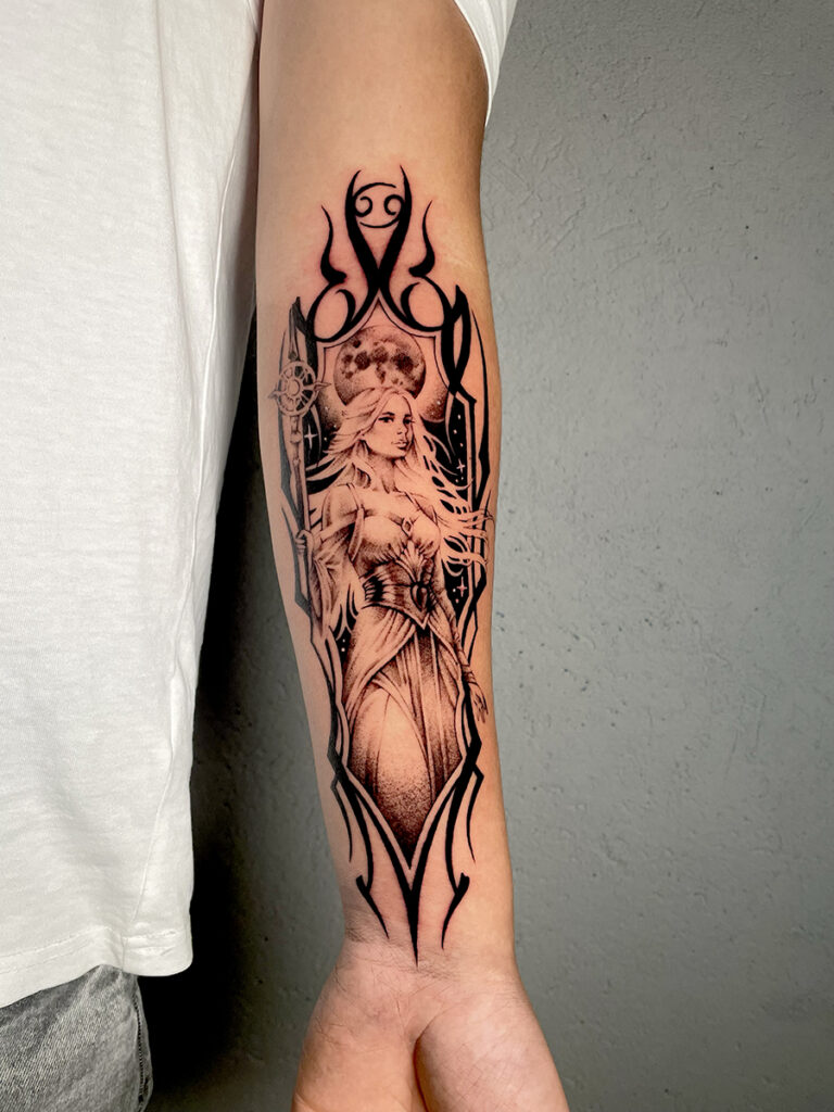 moon tattoo