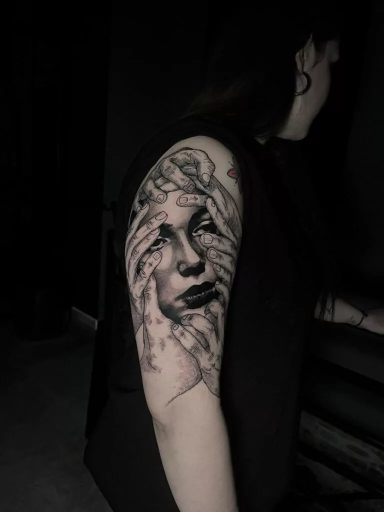 tattoo mani