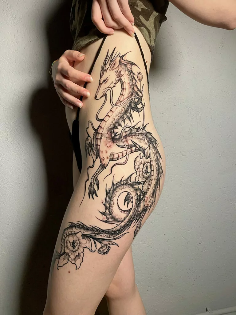 tatuaggio drago illustrative