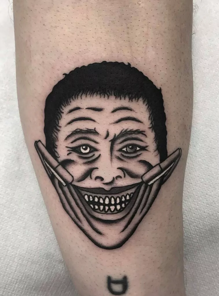 tattoo denti blackwork